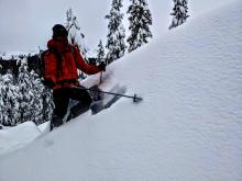 Minor cracking in the storm snow on a small test slope sheltered from the wind. 